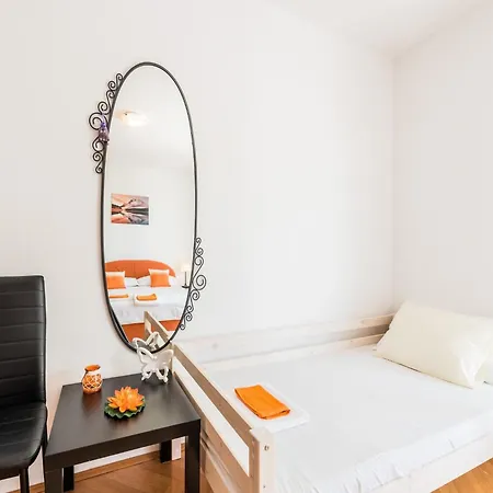 Hope St - Two Bedroom With Balcony * Σπλιτ