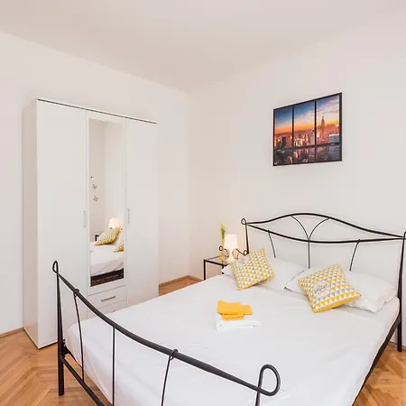 Διαμέρισμα Hope St - Two Bedroom With Balcony