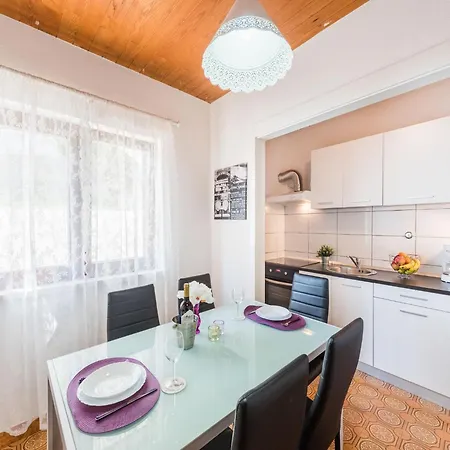 Hope St - Two Bedroom With Balcony Apartman