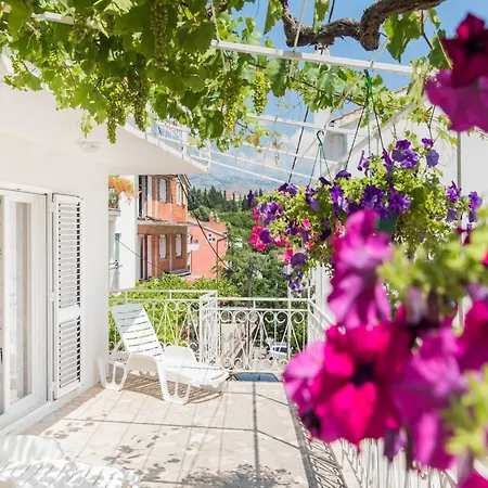 Hope St - Two Bedroom With Balcony Appartement Split